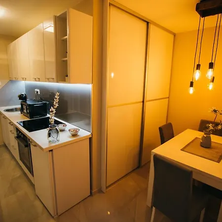 Lazaro Apartment Cacak